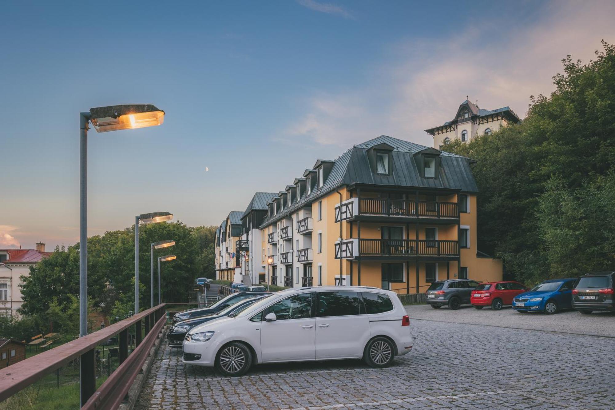 Spa Hotel Devin Marianske Lazne Bagian luar foto